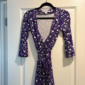 Diane Von Furstenberg DVF wrap dress size 4